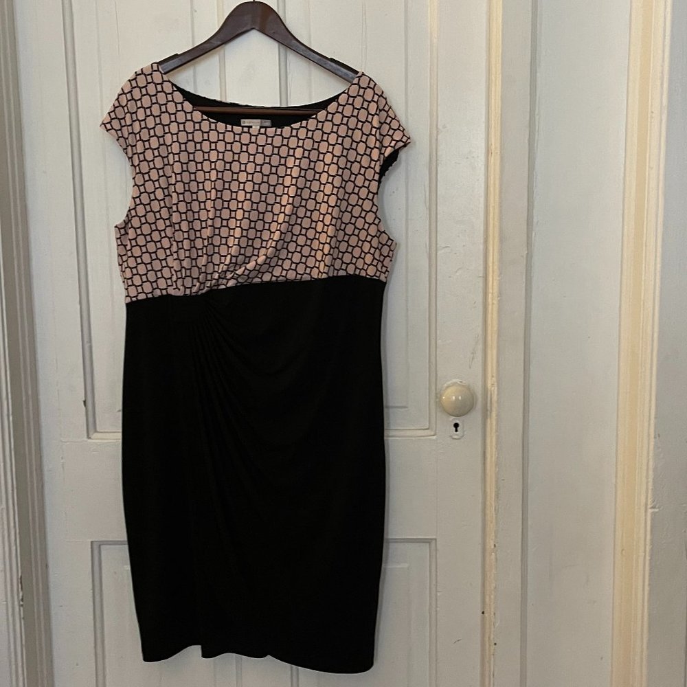 Signature Sadie Size 18 dress